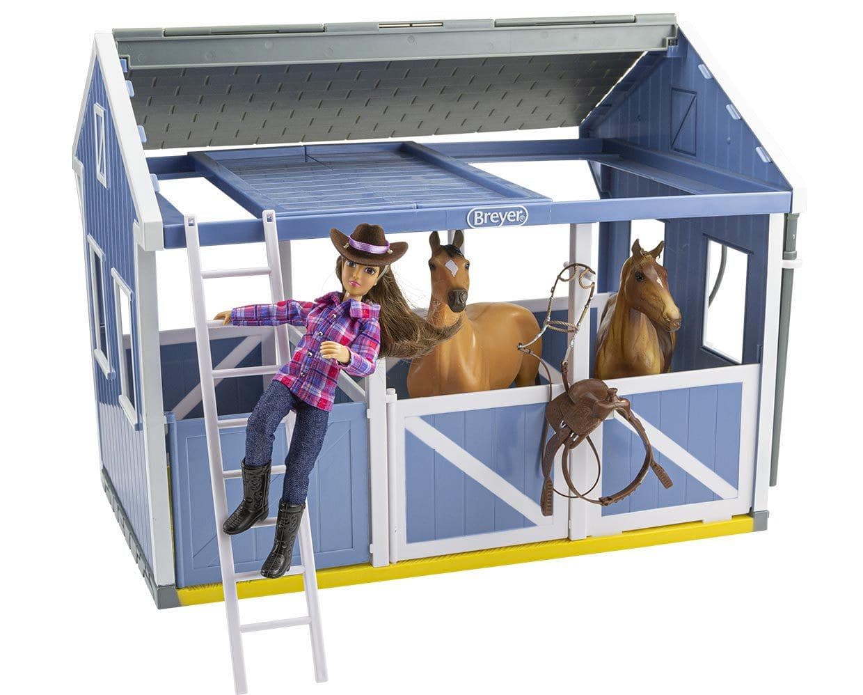 Deluxe Country Stable with Horse & Wash Stall - Image 7