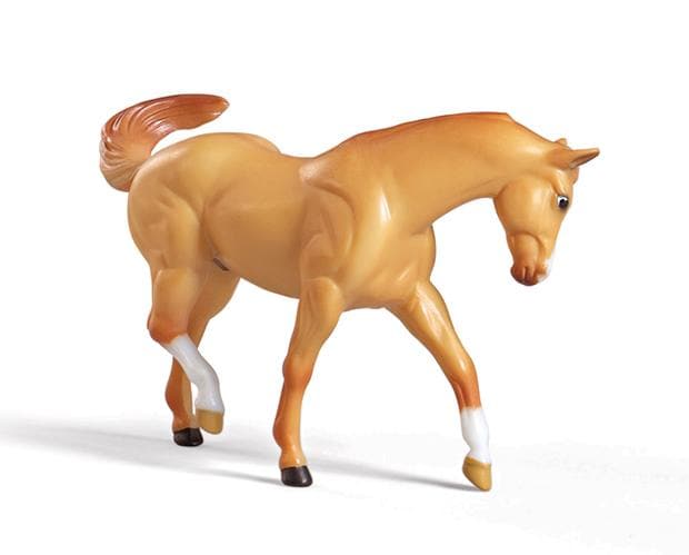 Stablemates Red Stable Set with Two Horses - Image 5