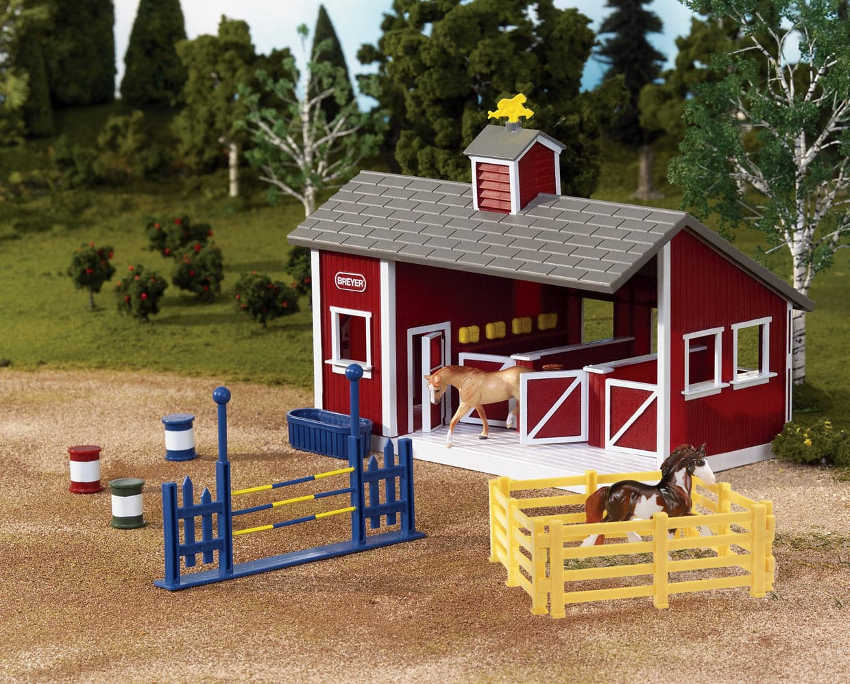 Stablemates Red Stable Set with Two Horses - Image 9