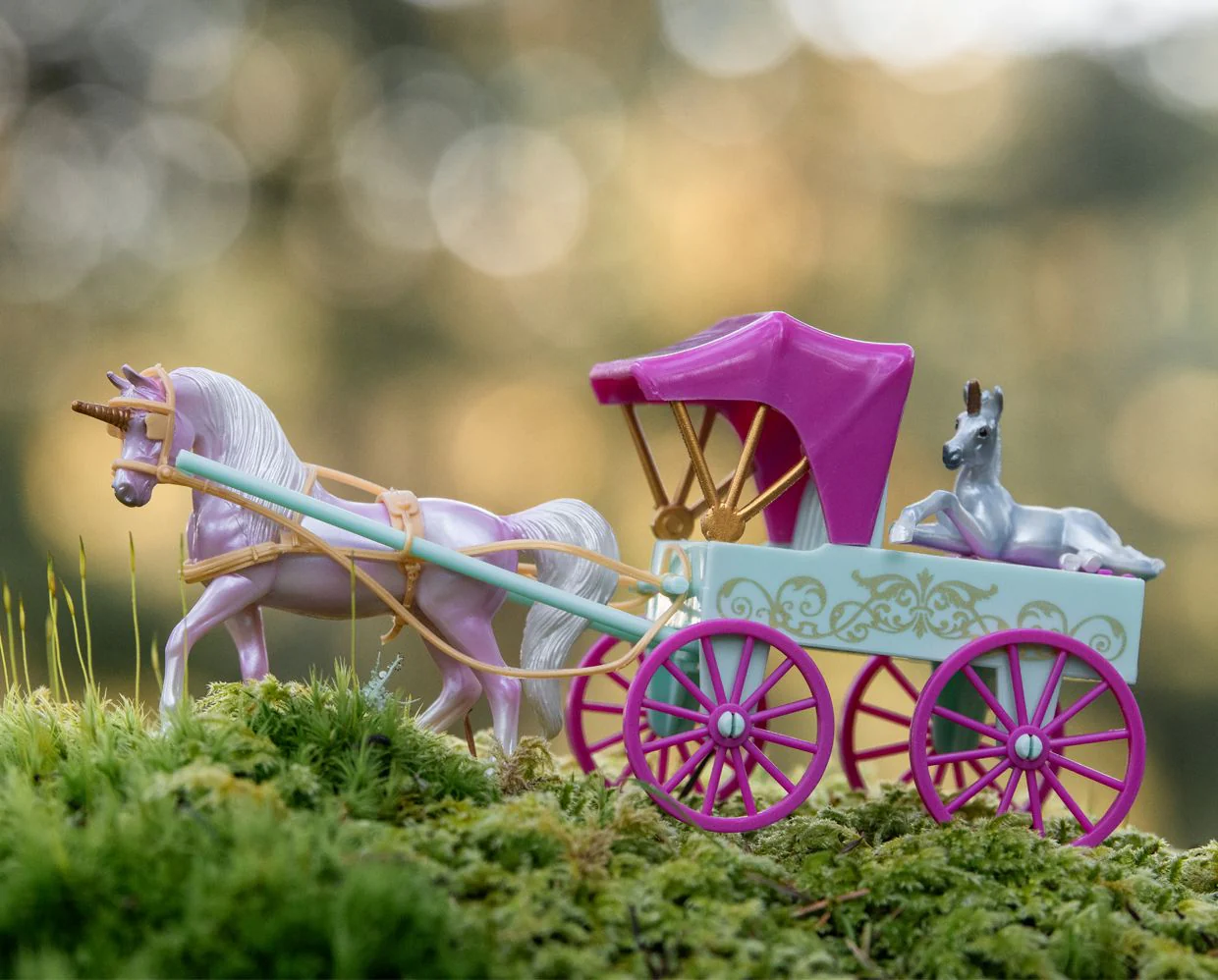 Unicorn Magic Carriage & Foal Playset - Image 2